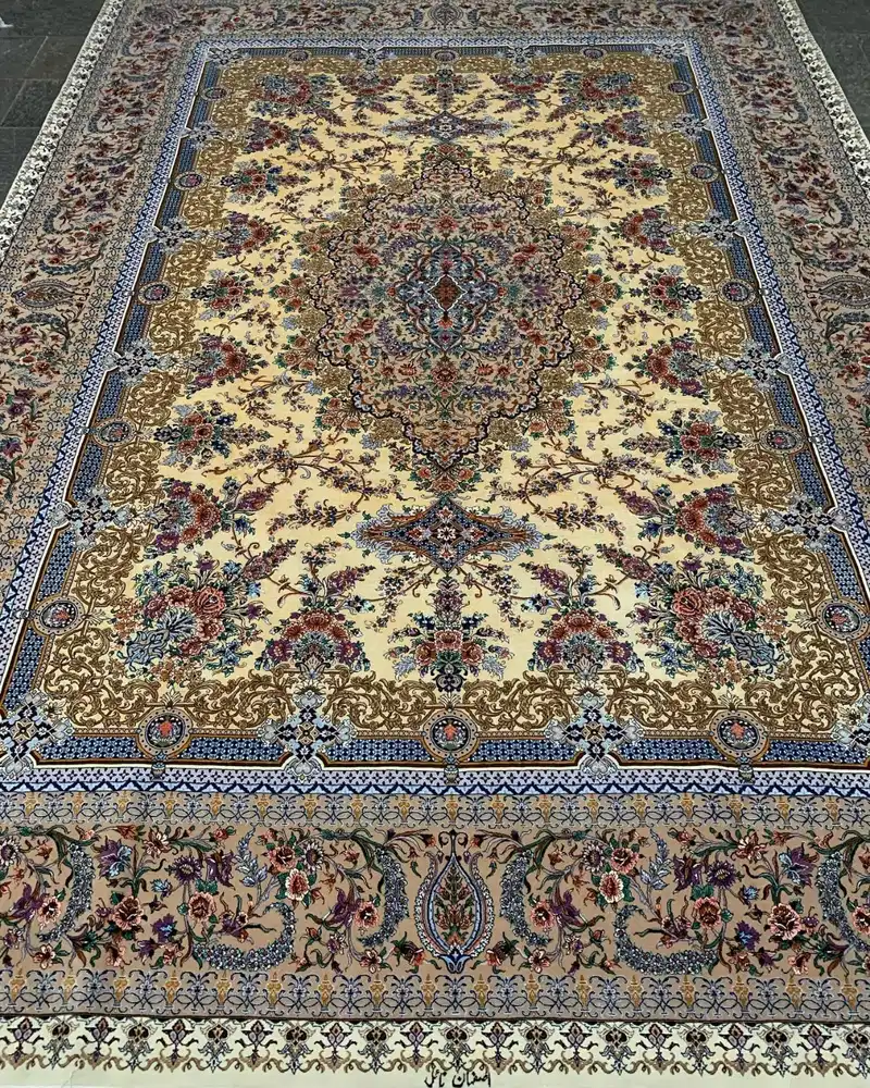 Isfahan Persian Handmade Carpet — Golden Ivory Bouquet Floral Medallion — 250 × 350 cm, PRR-IS-053