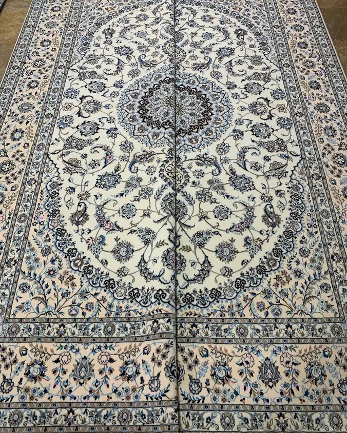 Naein Persian Handmade Carpet — Ivory Blue Rosette Floral Medallion — 200 × 300 cm, PRR-NN-032